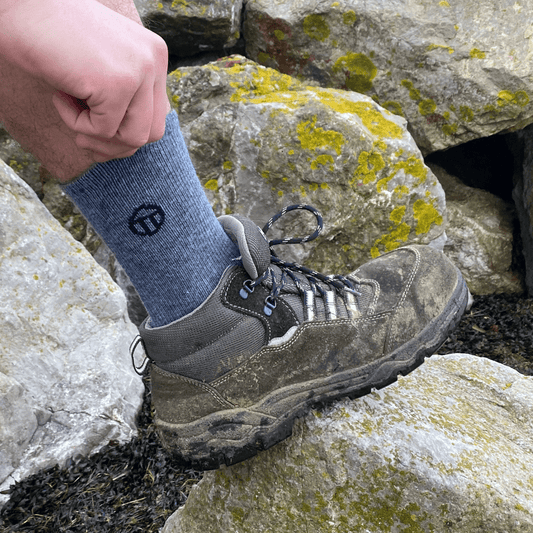 what to wear when hiking in summer